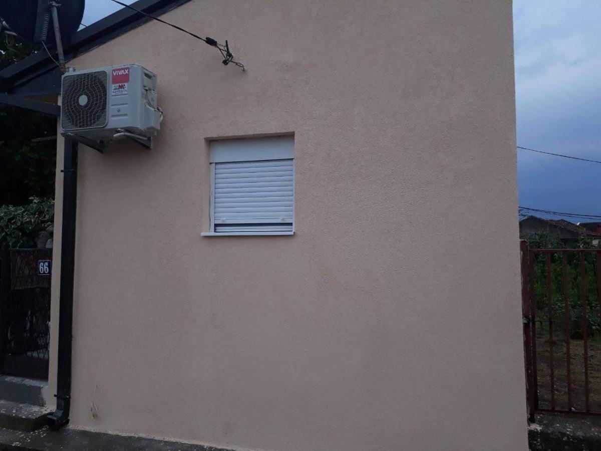 Ljubovic Apartman ポドゴリツァ エクステリア 写真