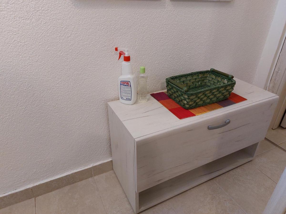 Ljubovic Apartman ポドゴリツァ エクステリア 写真
